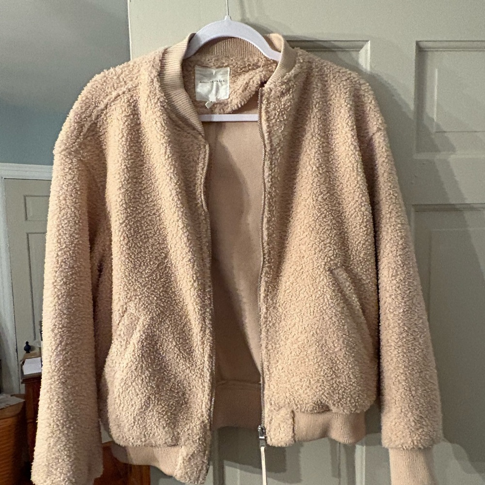 avec les filles tan Sherpa zip jacket size small
